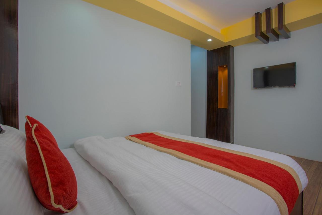 Oyo 260 Hotel Cultural Inn Катманду Екстериор снимка