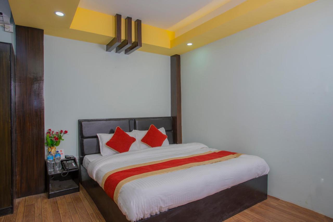 Oyo 260 Hotel Cultural Inn Катманду Екстериор снимка